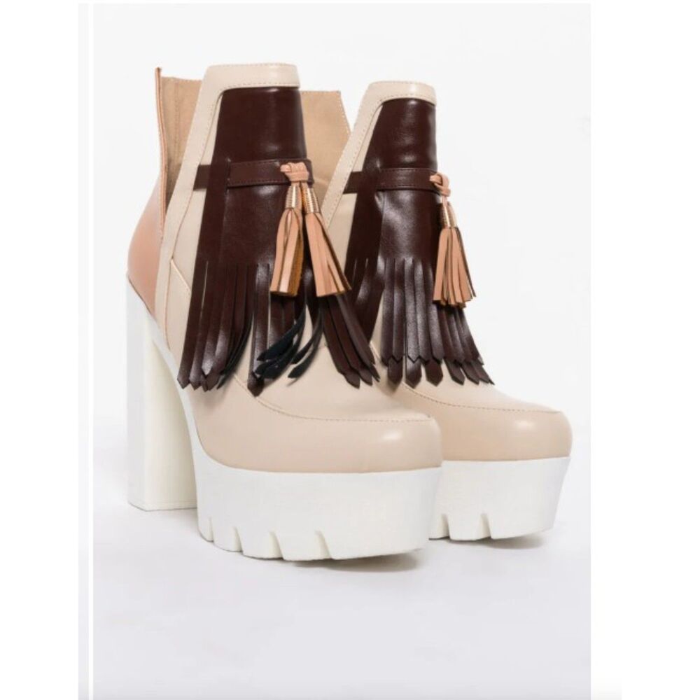 Azalea Wang I Don't Need You Bootie - Size 8 - Runs Small - NWOT